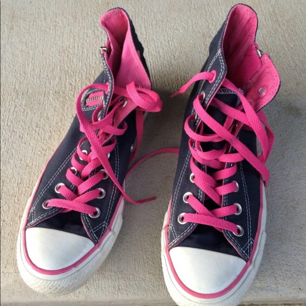 🚨CLOSET CLOSING🚨 Navy&Pink All Star Converse